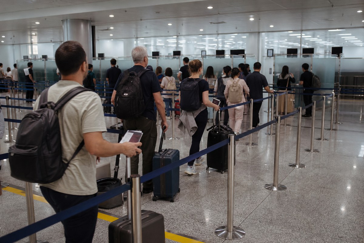 노이바이공항 입국심사, 외국인 전용 줄로 가야 해요