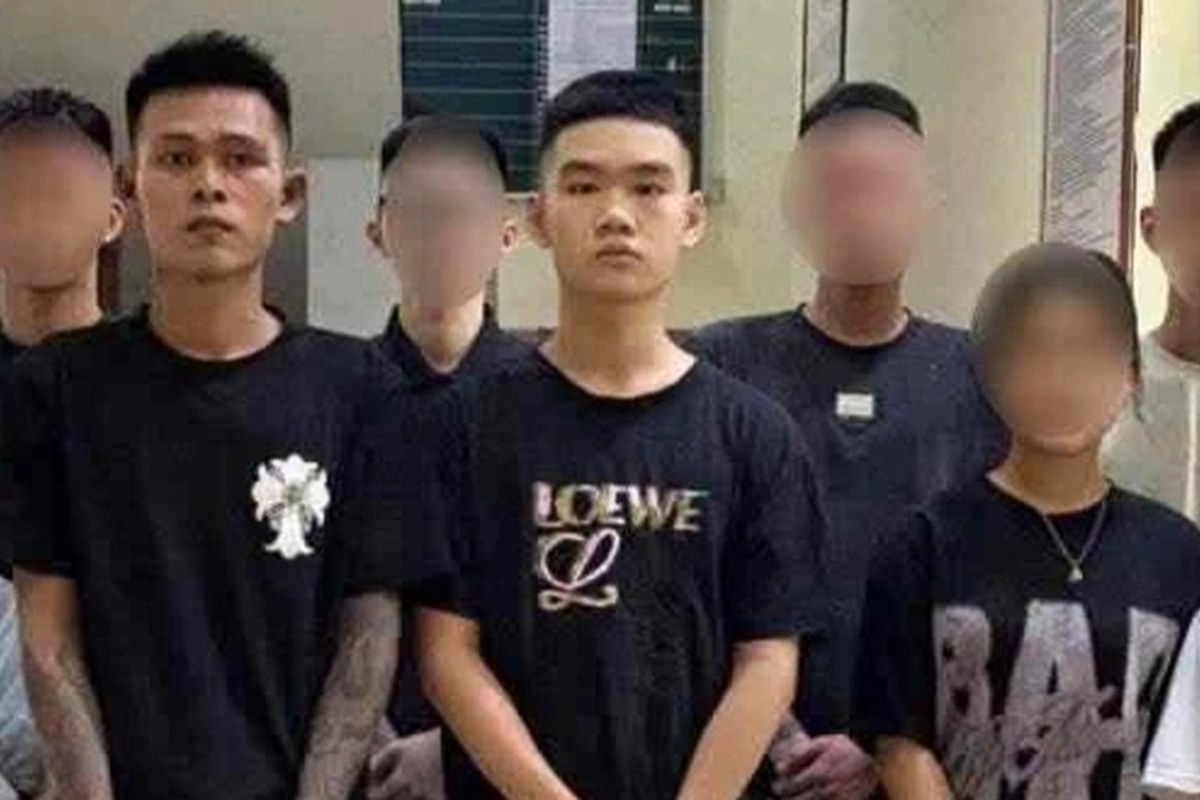 하노이 빈뚜이 식당 흉기 난투, 14명 조사해요