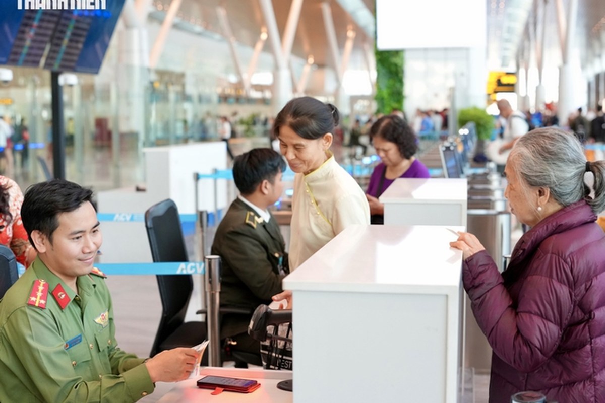 떤선녓공항 77건 적발, 금속 덩어리도 검사해요